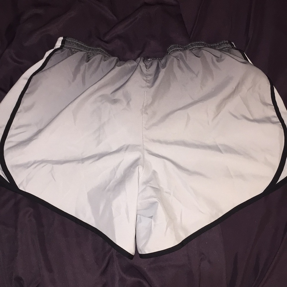 Nike shorts - Picture 2 of 3